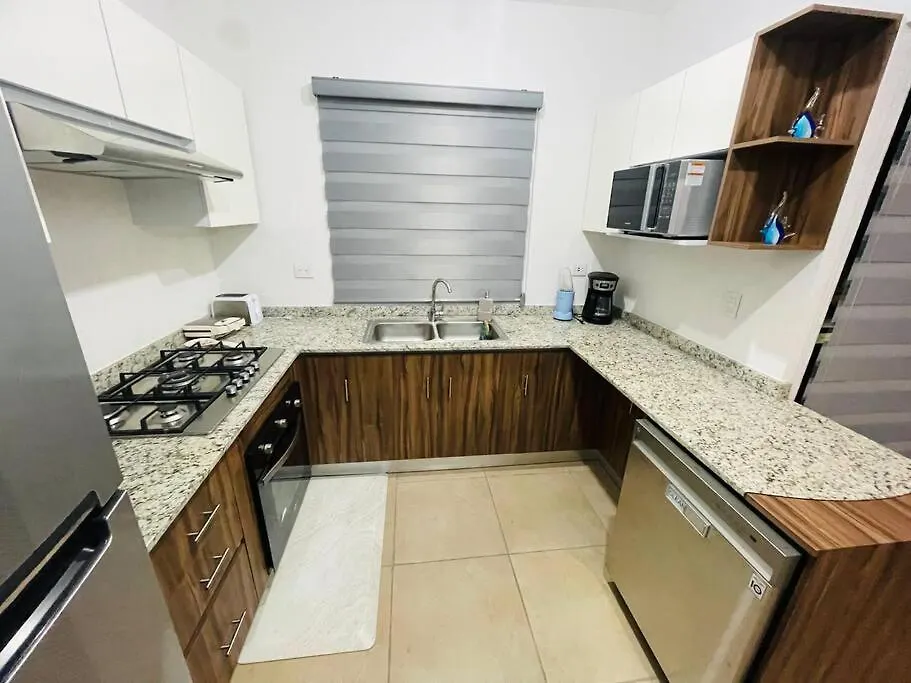 Maderos Residencial Pent-House And Solarium Apartment Cancun